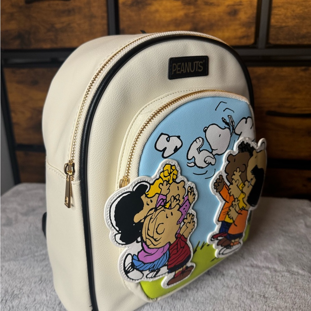 Peanuts Character Backpack Limited Edition - Picture 2 of 6